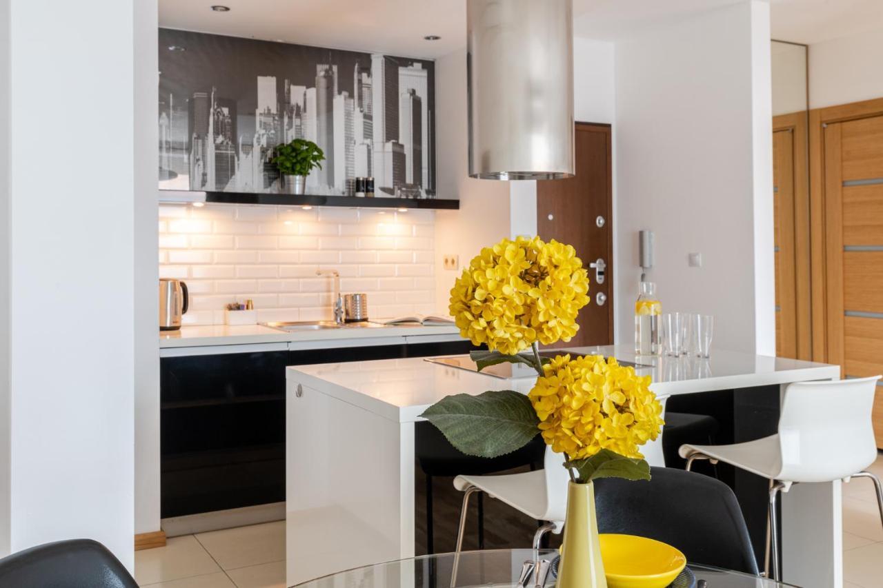 Modern Apartments With Free Parking Spot Красков Екстериор снимка