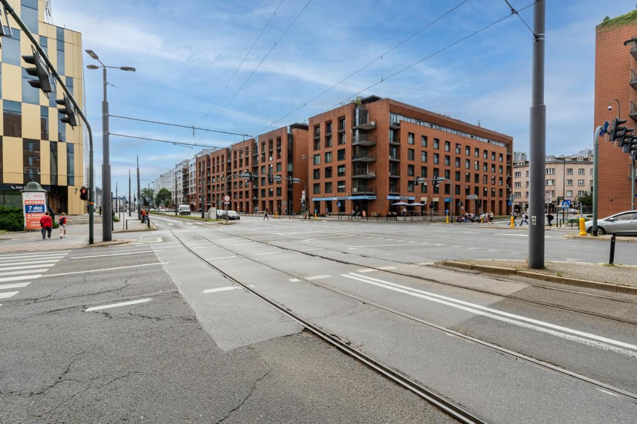 Modern Apartments With Free Parking Spot Красков Екстериор снимка