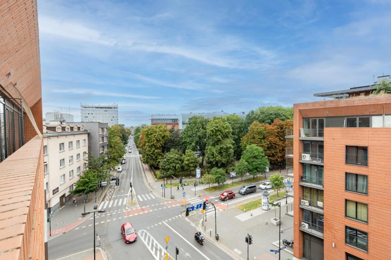 Modern Apartments With Free Parking Spot Красков Екстериор снимка