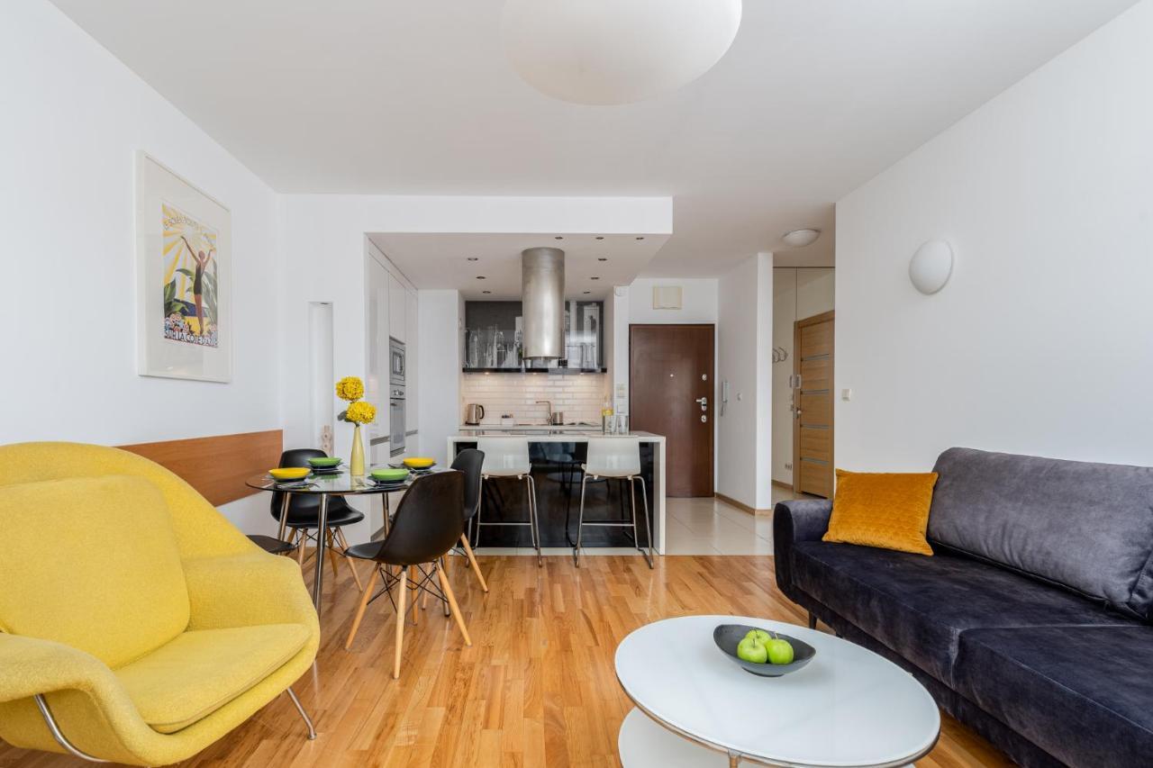 Modern Apartments With Free Parking Spot Красков Екстериор снимка