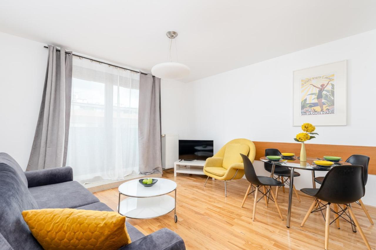 Modern Apartments With Free Parking Spot Красков Екстериор снимка