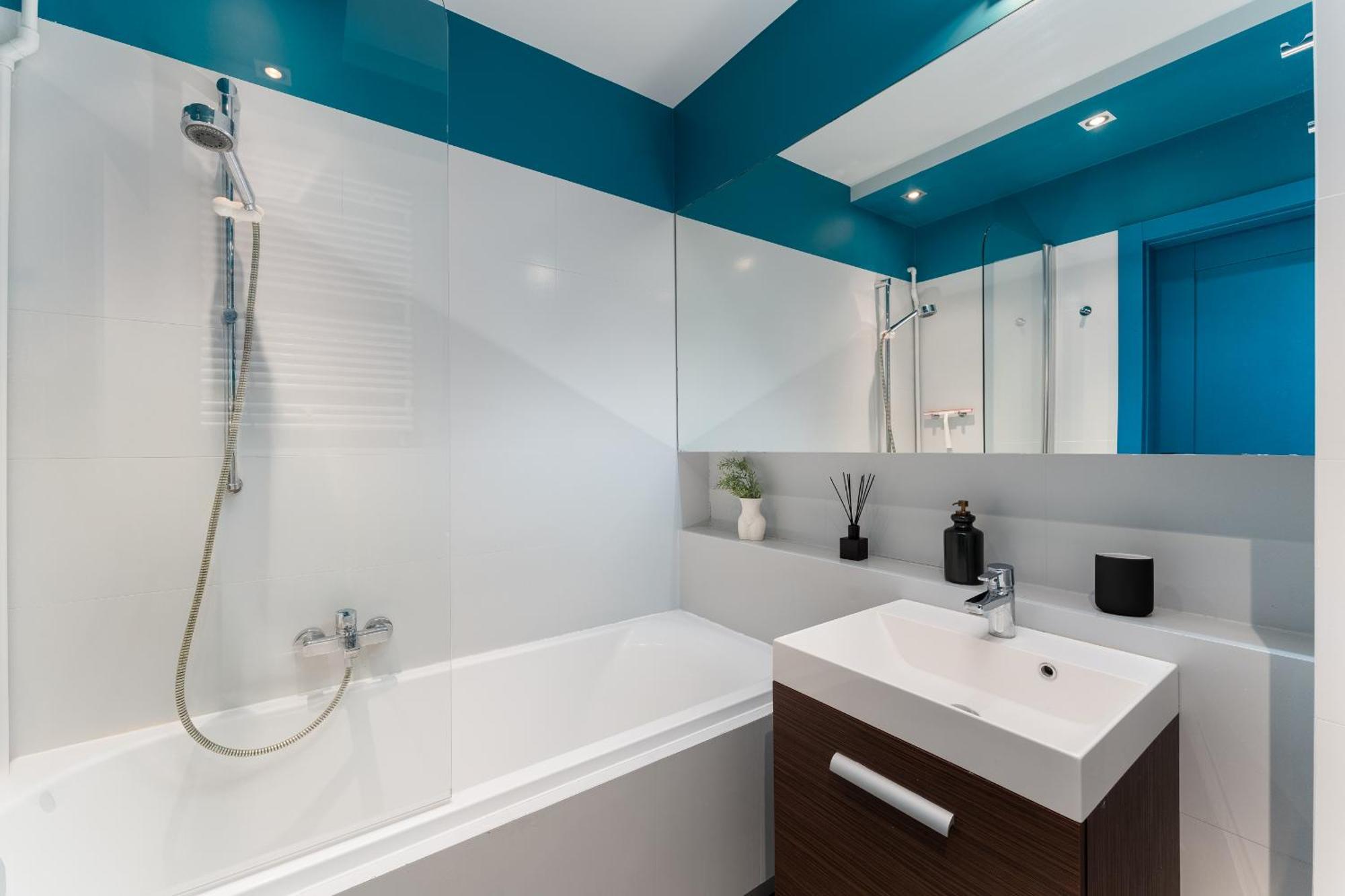 Modern Apartments With Free Parking Spot Красков Екстериор снимка
